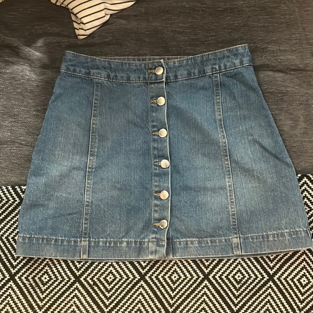 H AND M Jean button down front mini skirt